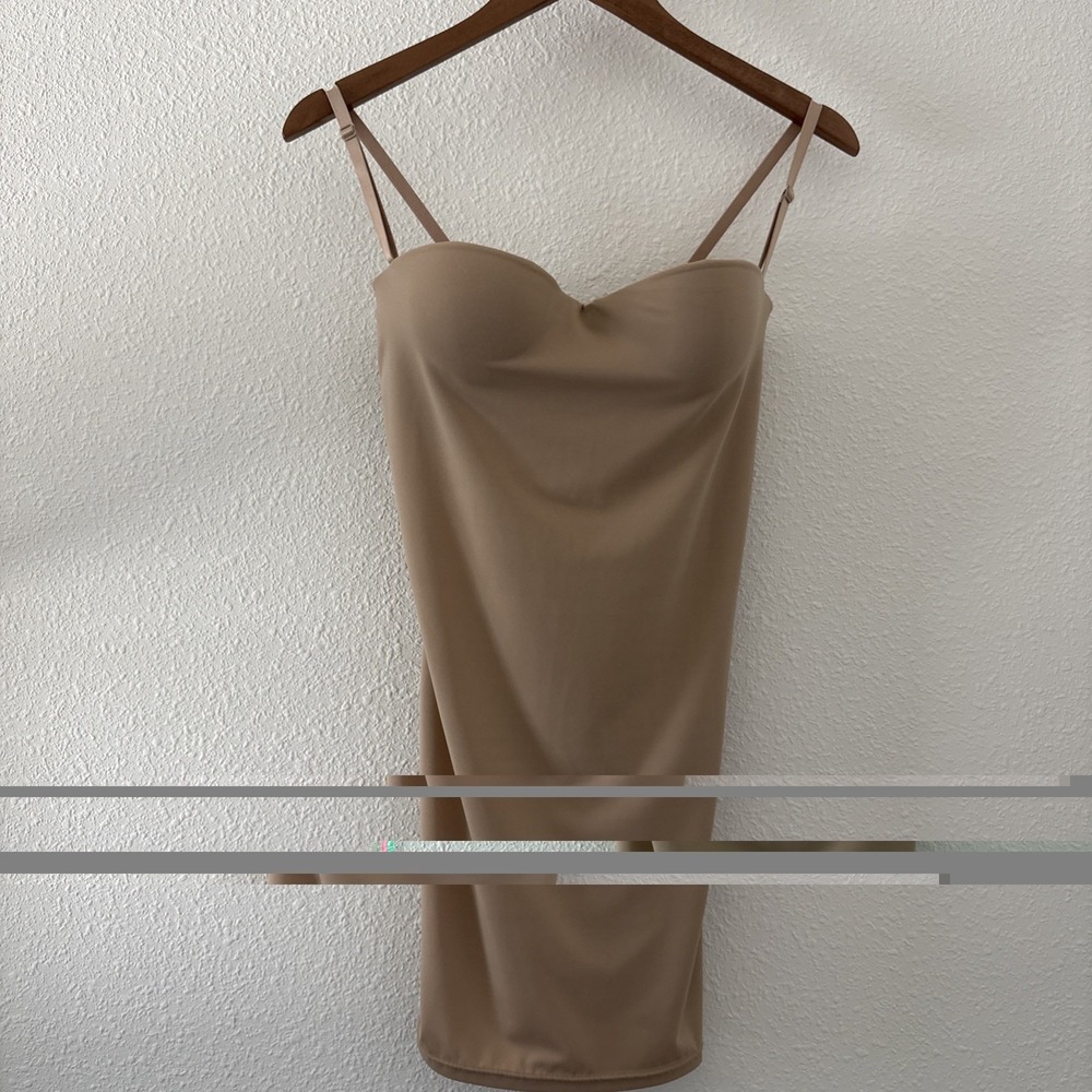 Victoria's Secret 36C Dress Slip Bra Underwire Nude Bodycon‎